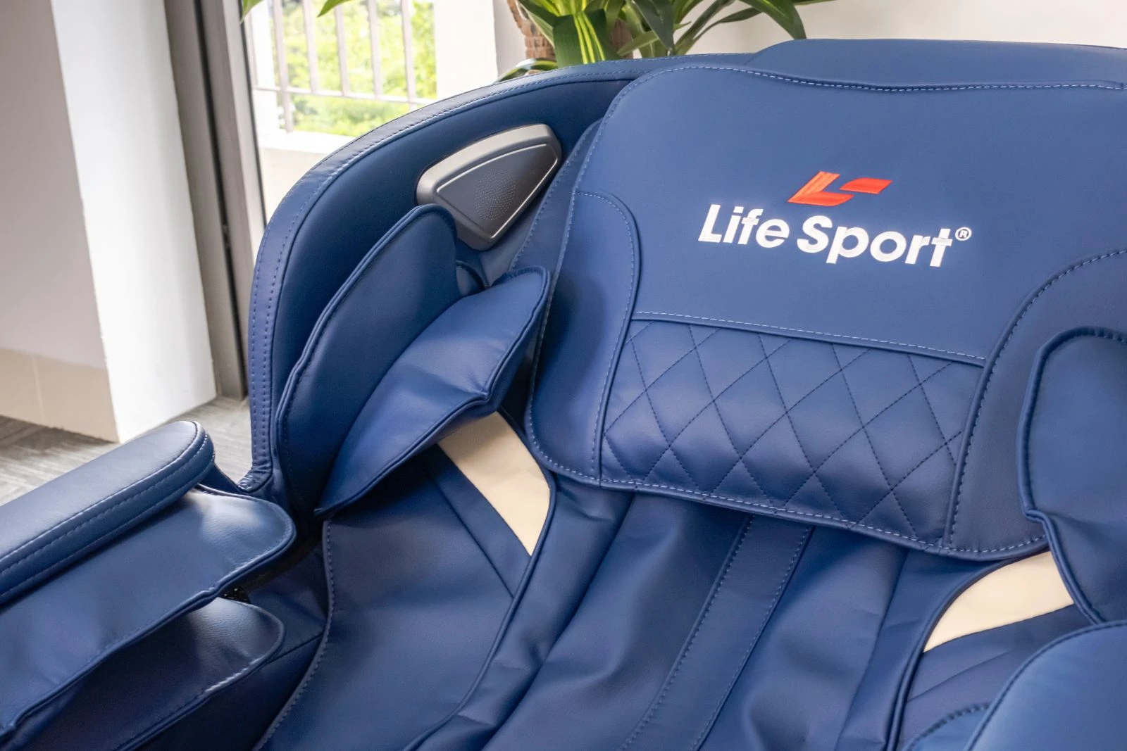 Tại sao nên mua ghế massage giá rẻ tại Life Sport Bắc Giang