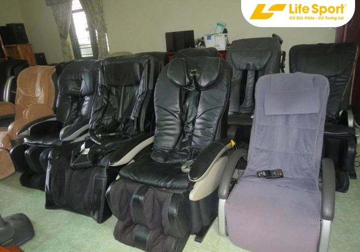 không mua ghế mát xa cũ, đã qua sử dụng