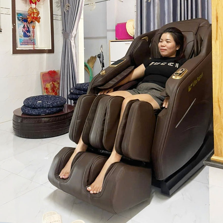 Chị Lan Ở Hà Nội Đã Mua Ghế Massage Lifesport LS-369