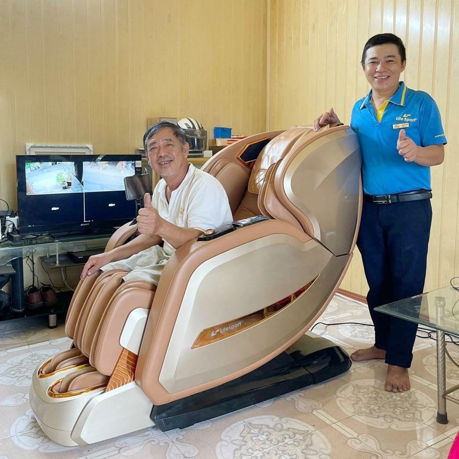 Chú Hồng Ở Nam Định Đã Lựa Chọn Ghế Massage Lifesport LS-799