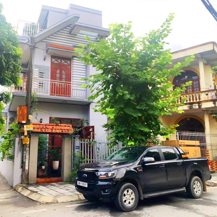 Giao Ghế Massage, Máy Chạy Bộ, Xe Đạp Tập Cho Chị Hồng Ở TP. Hồ Chí Minh