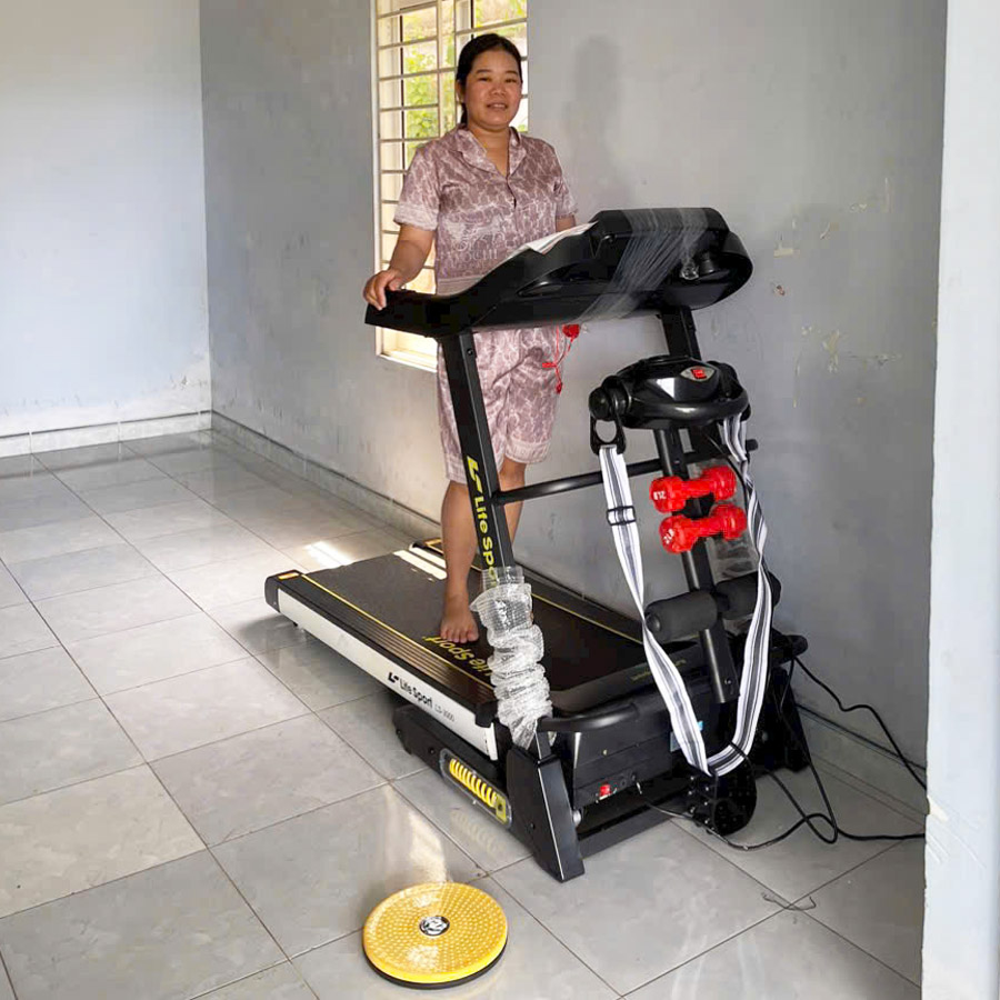 Giao Máy Chạy Bộ Lifesport LS-3000 Cho Chị Huyền Tại Hà Nội 