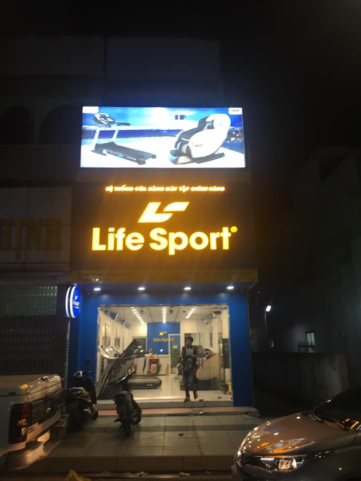 Lifesport Tân Phú | ghế massage