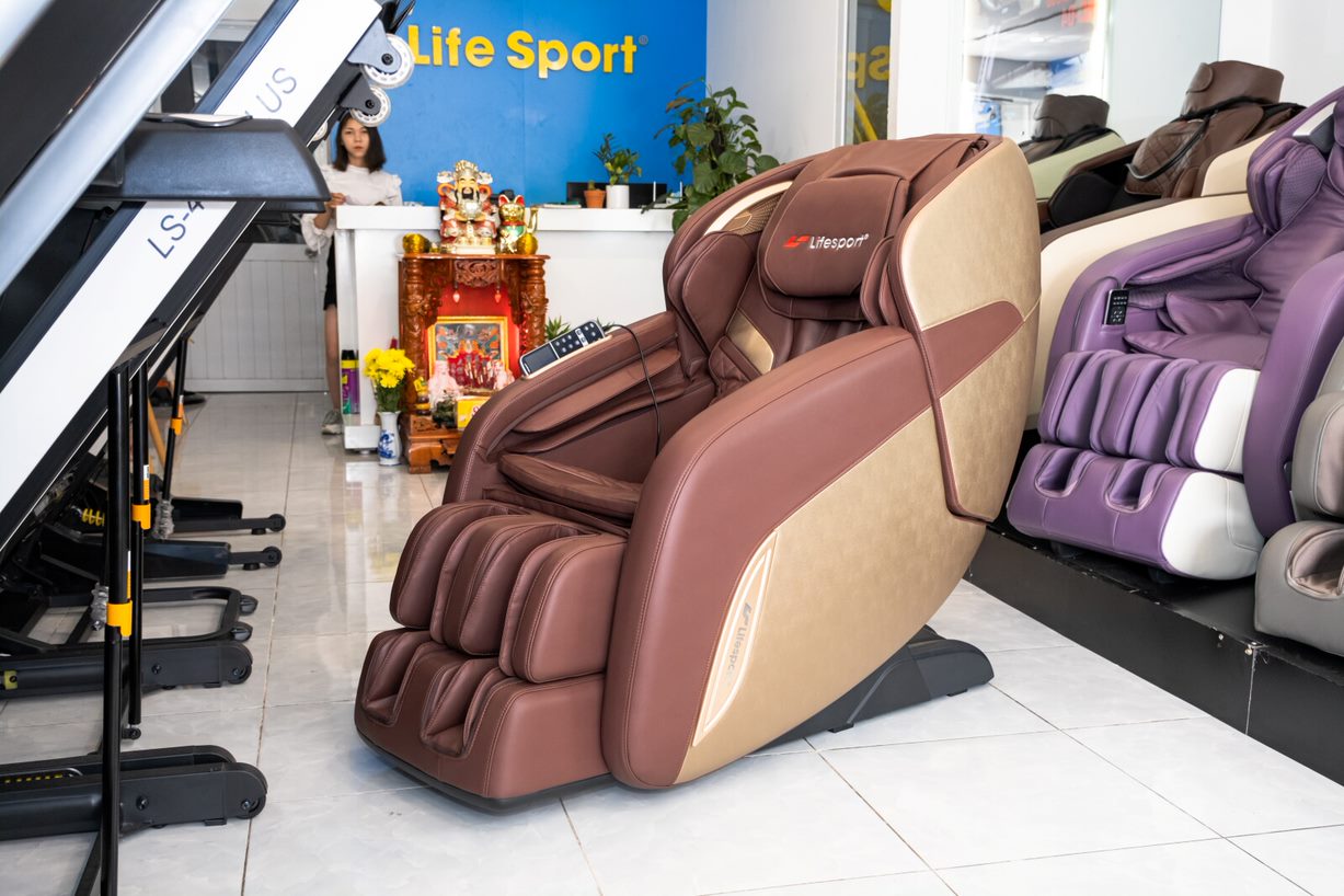 Ghế massage trưng bày tại Lifesport Đà Nẵng