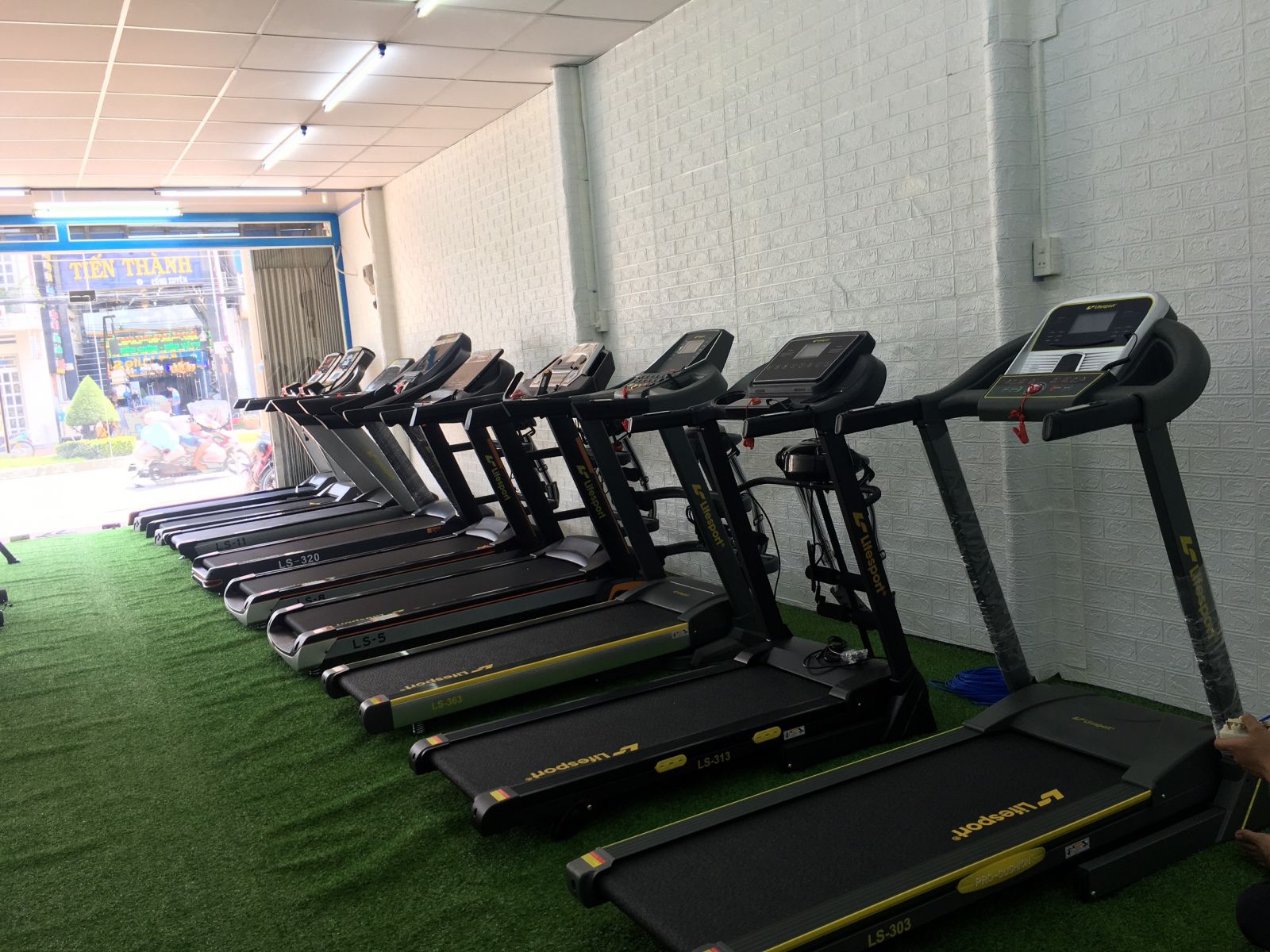 Máy chạy bộ | Lifesport Long Xuyên