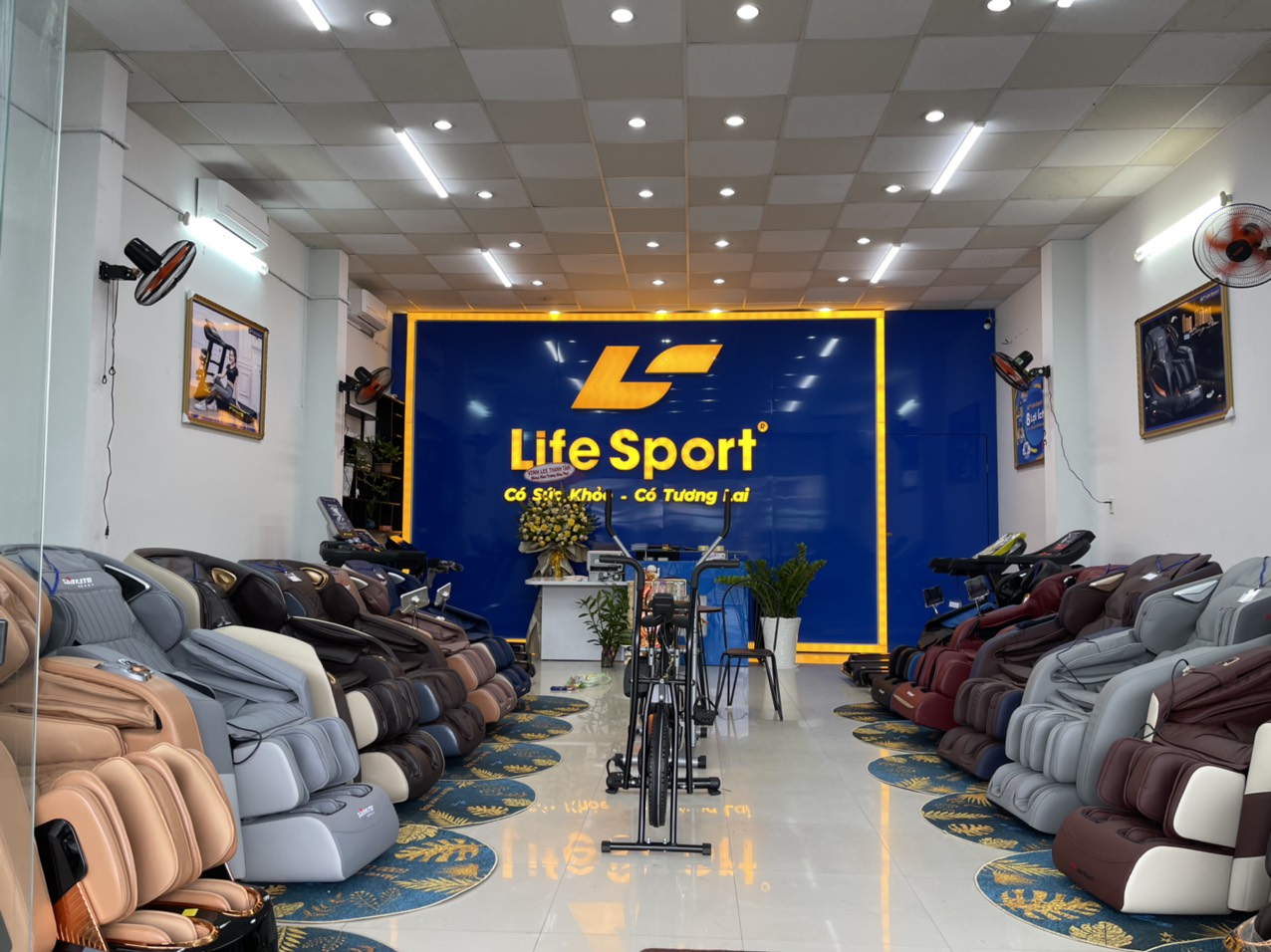 Life Sport - nơi bán ghế massage uy tín hàng đầu