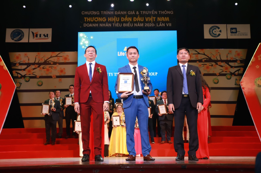 Lifesport vinh dự nhận giải top 10 thương hiệu Việt Nam