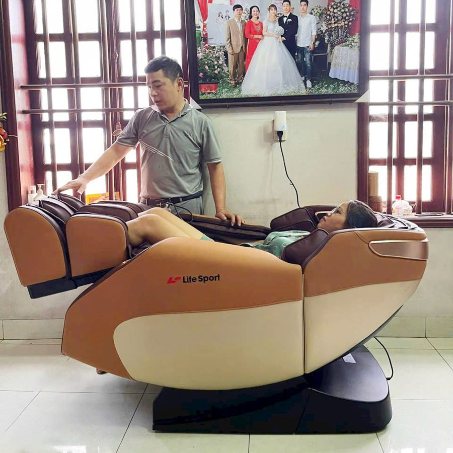 Chị Ngọc Ở Nam Định Đã Mua Ghế Massage LS-911