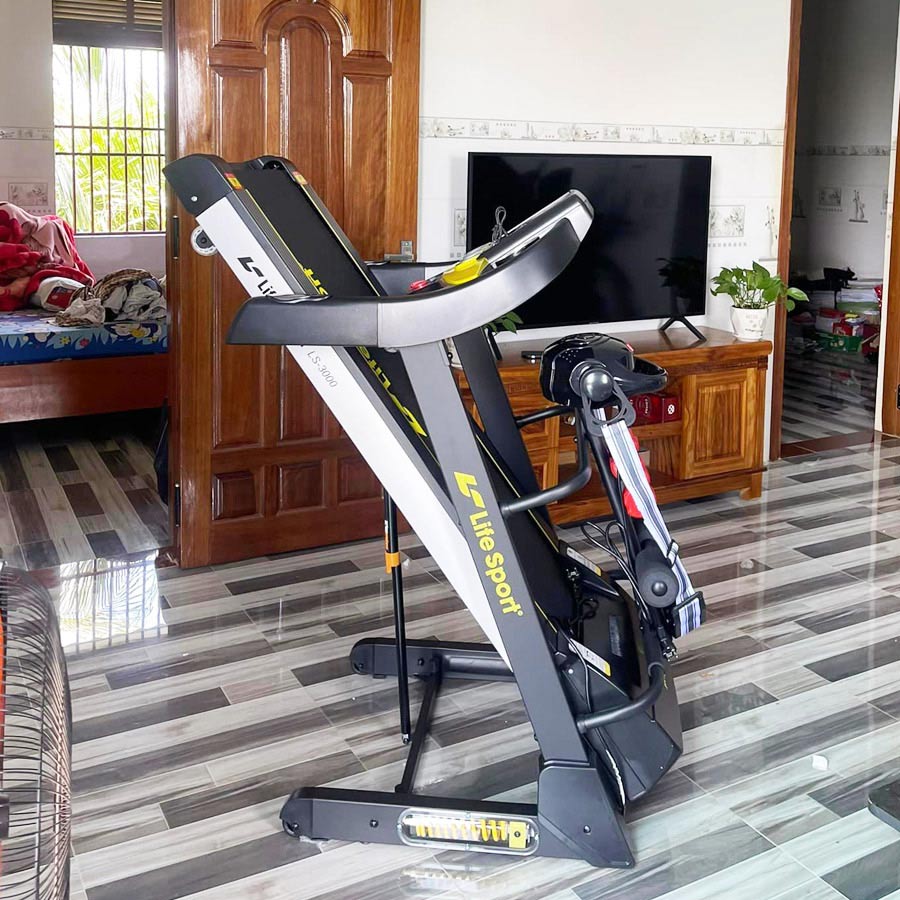 Giao Máy Chạy Bộ Lifesport LS-3000 Cho Anh Phú Ở Khánh Hòa