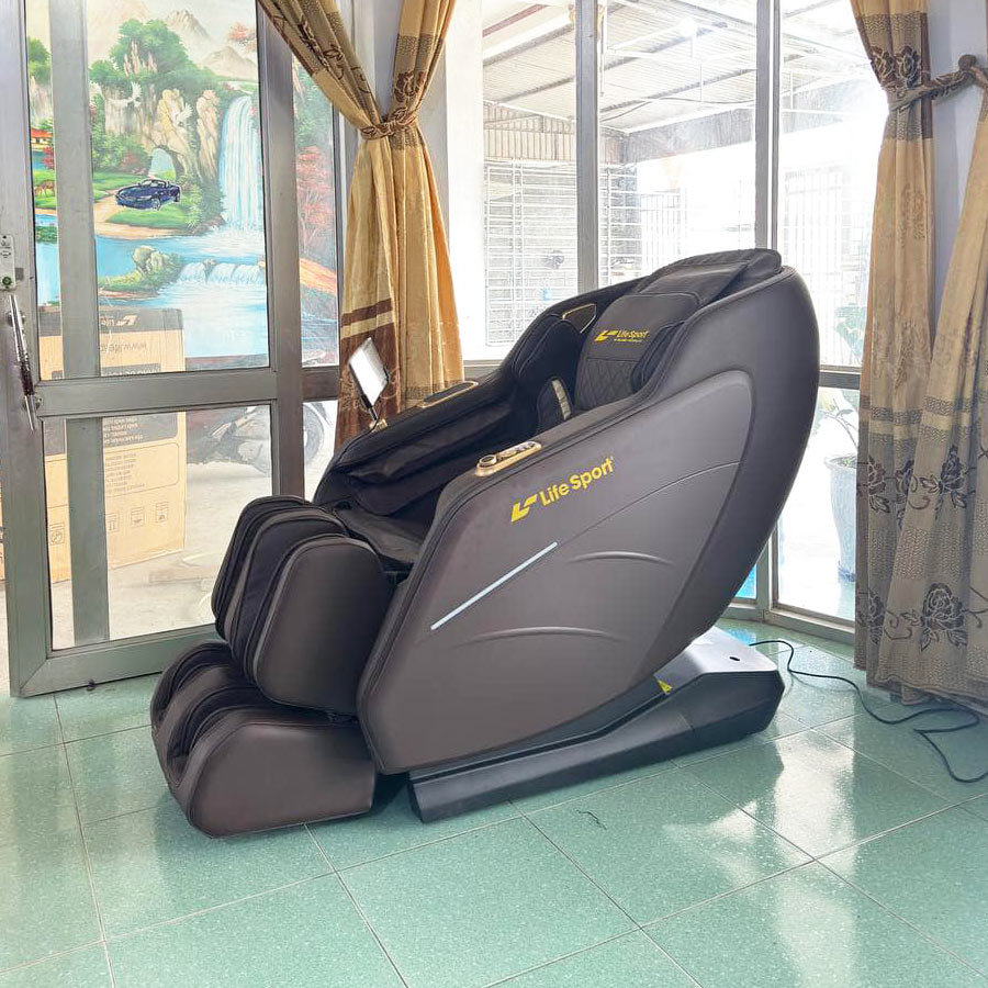 Anh Thái Ở Bắc Ninh Mua Ghế Massage Lifesport LS-369 Tặng Mẹ Ngày 20/10