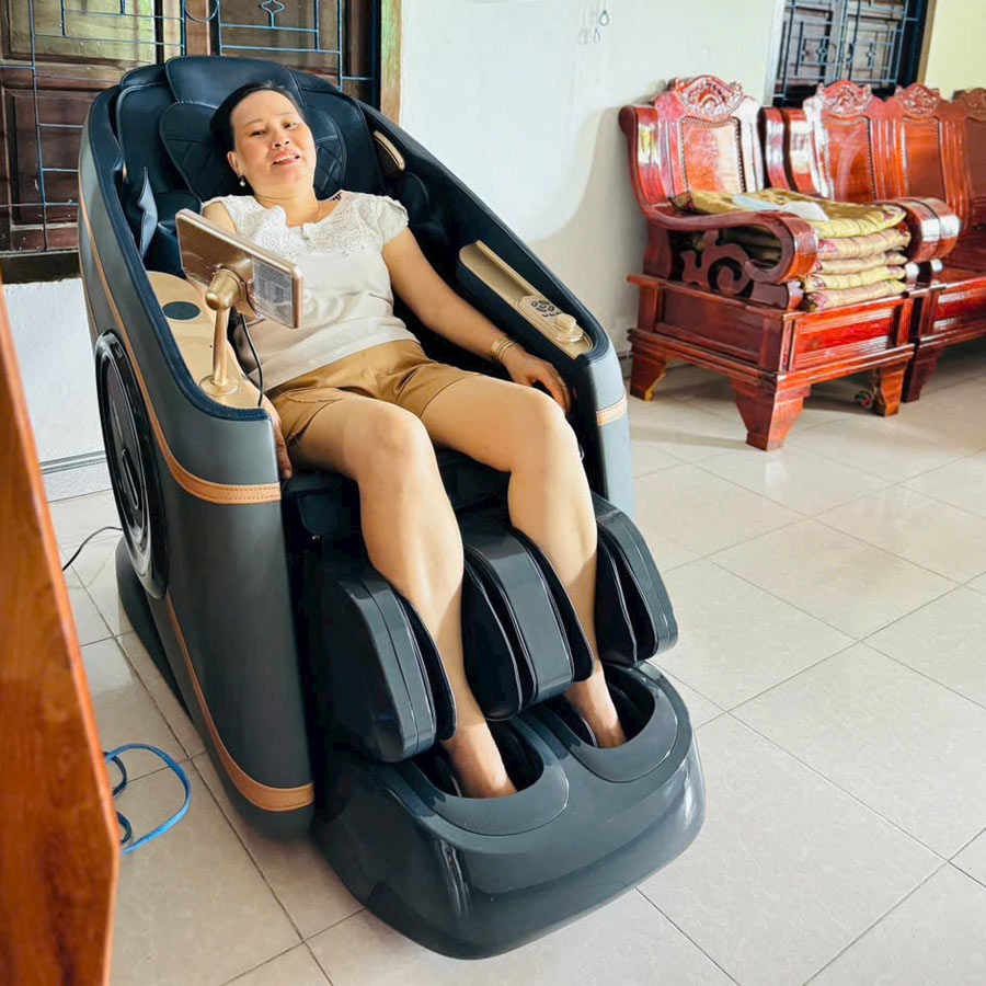 Ghế Massage Lifesport LS-339 Cập Bến Tại Nhà Cô Minh Ở Khánh Hòa