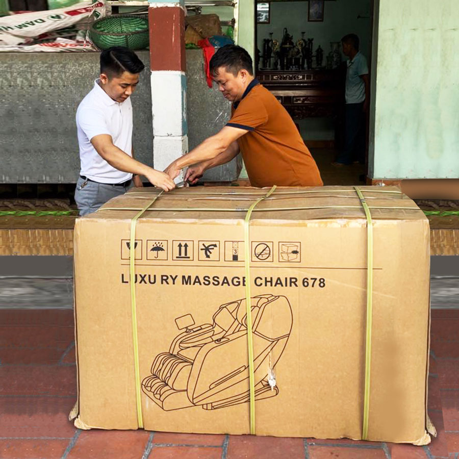 Giao ghế massage Lifesport LS-678 cho anh Thanh ở Nha TrangGiao ghế massage Lifesport LS-678 cho anh Thanh ở Nha Trang