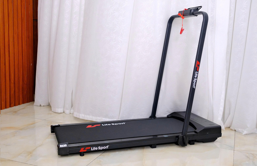 Máy Chạy Bộ Lifesport LS-2 may-chay-bo-lifesport-ls-2-thuc-te